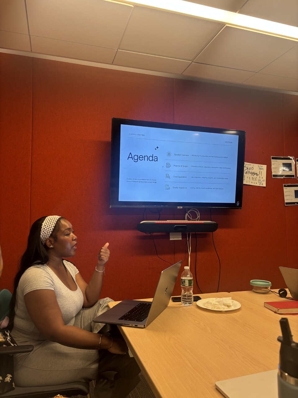 Shadeira Nesmith leading an AI workshop for a team